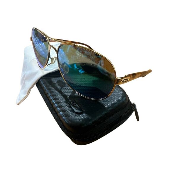 NEW Oakley feedback Polished Gold Tort POLARIZED Galaxy sunglasses - Picture 8 of 8